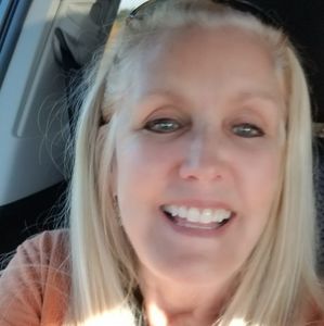 Meet your Posher, Debra